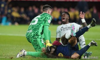 坑惨巴萨！西甲倒计时，弗里克头疼1大难题：1位置4悍将0人可用！