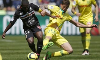 尼斯 VS 南特：法甲赛场的中游对决