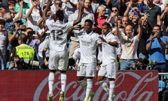 皇马右路警报拉响！梅西接班人预定主力，欧冠功臣只能看饮水机？