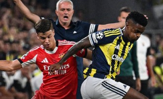 费内巴切与本菲卡0-0战平，穆帅欧冠附加赛形势堪忧