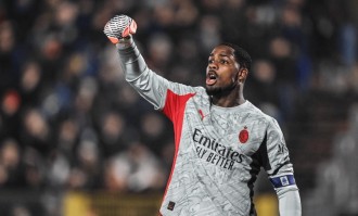 超级门神一战封神：8次神扑，意甲争冠格局变了：前2只差3分