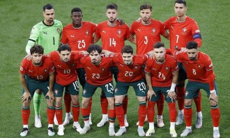 C罗3次率领葡萄牙登顶欧洲之巅 2026年能否夺得世界杯&amp;amp;跻身球王